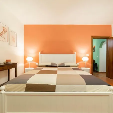 Magnoli Cozy Flat Two Steps From Ponte Vecchio Apartment
