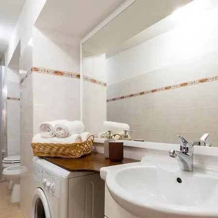 Magnoli Cozy Flat Two Steps From Ponte Vecchio פירנצה